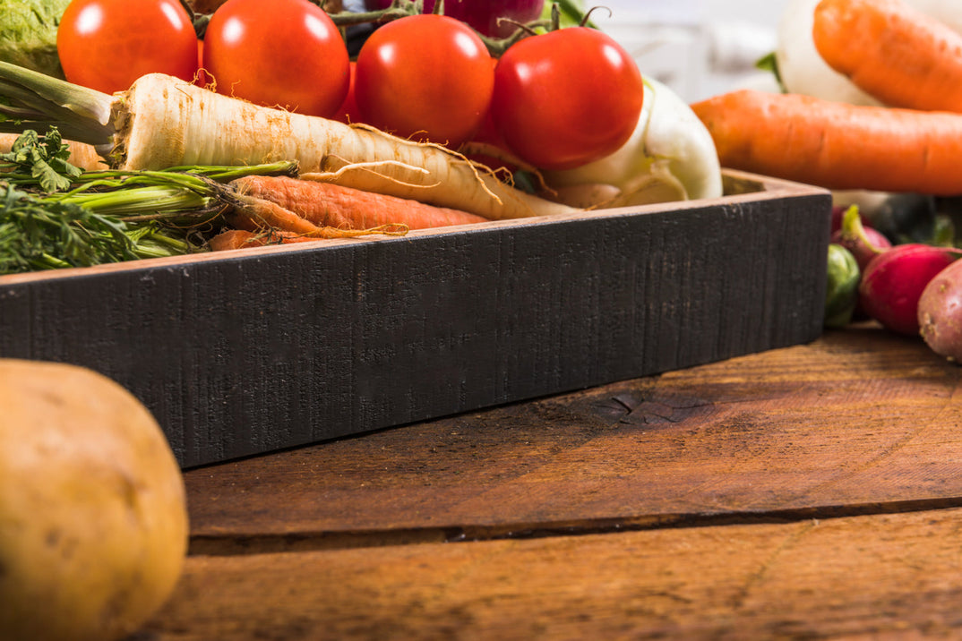 Mejores exhibidores para frutas y verduras que mantienen la frescura y el orden visual.