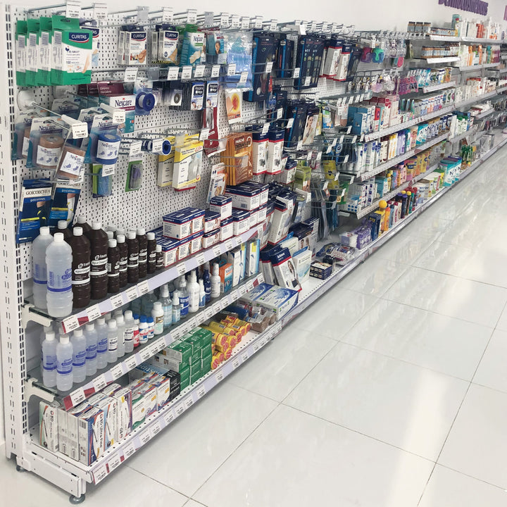 Ejemplos de los muebles para farmacias que JM Villegas tiene en venta